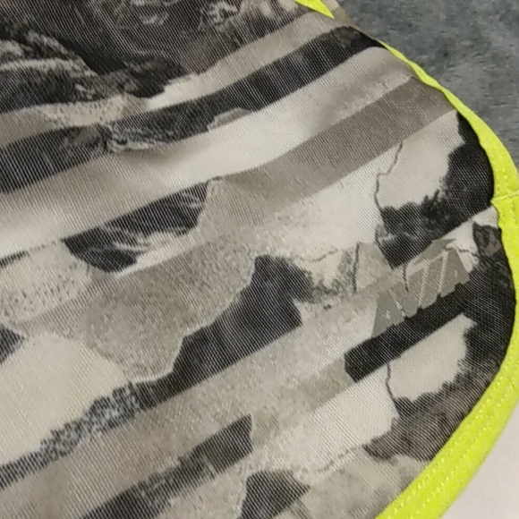 Avia Swimsuit Bottom/Workout Shorts Size M - Picture 3 of 3